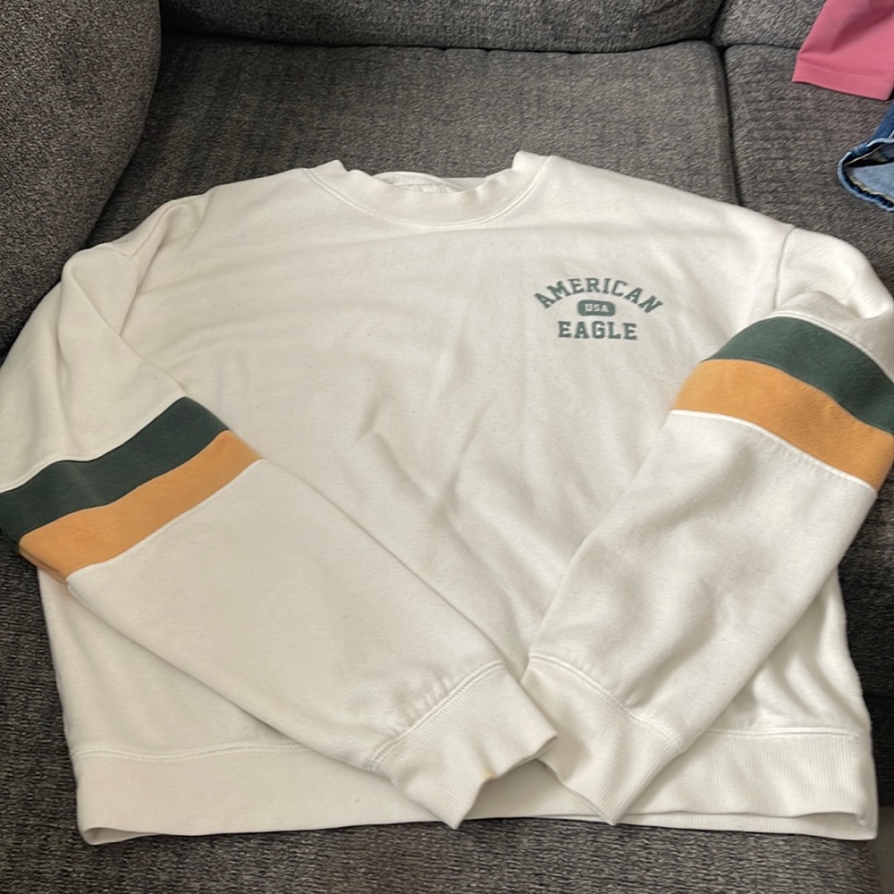 White American Eagle Crew Neck